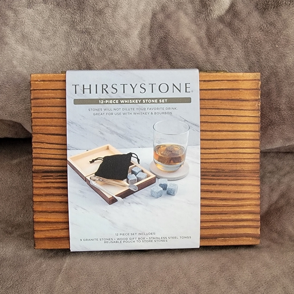 Thirstystone 12-Piece Whiskey Granite Stone Set With Gift Box NWT